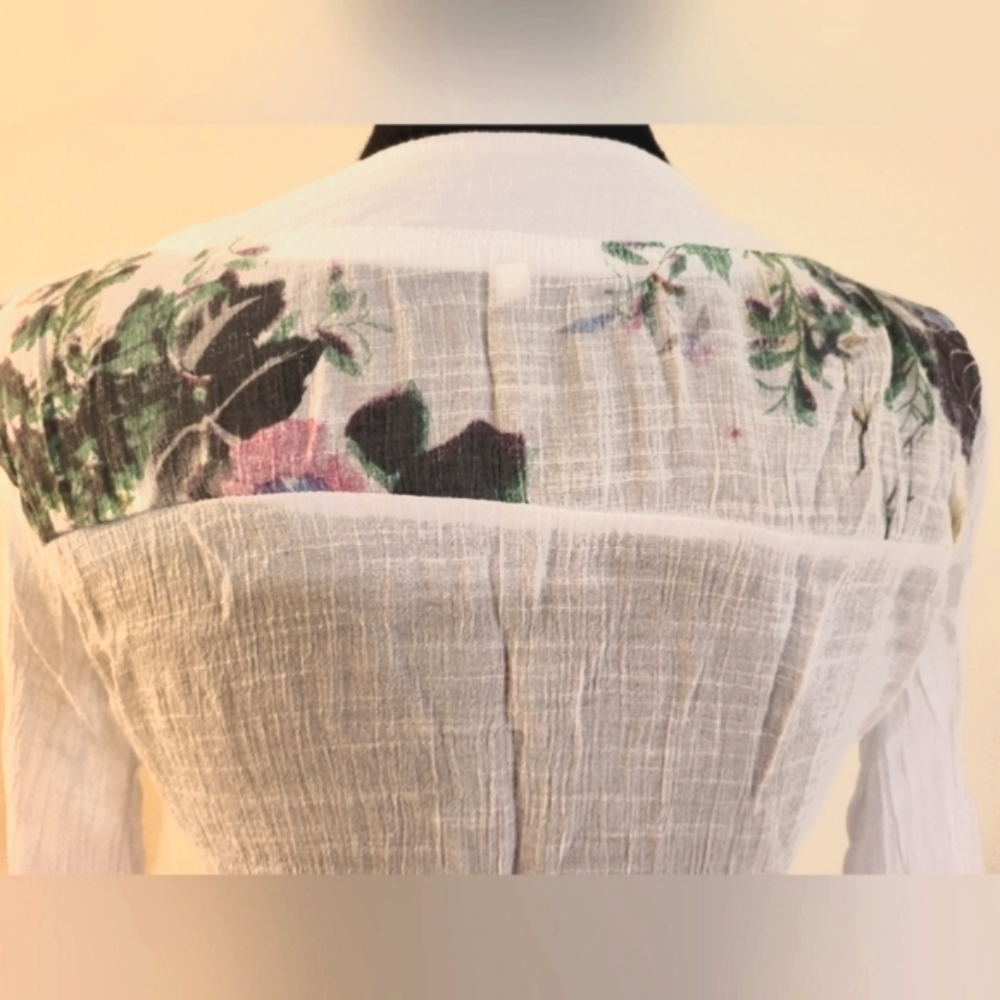Sheer White and Pink Smocked Floral Blouse (Size‎ XL But Fits More Like A… - Picture 8 of 10